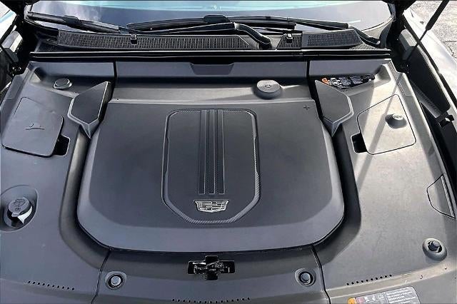 2024 Cadillac LYRIQ Luxury 2