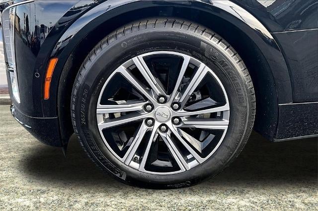 2024 Cadillac LYRIQ Luxury 2