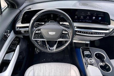 2024 Cadillac LYRIQ Luxury 2
