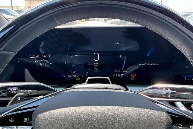 2024 Cadillac LYRIQ Luxury 2