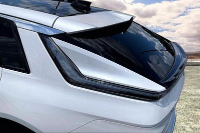 2024 Cadillac LYRIQ Luxury 2