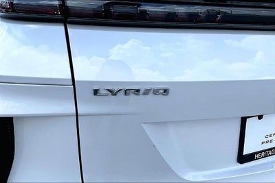 2024 Cadillac LYRIQ Luxury 2
