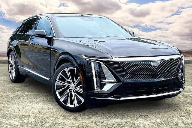 2024 Cadillac LYRIQ Luxury 3