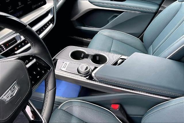 2024 Cadillac LYRIQ Luxury 3