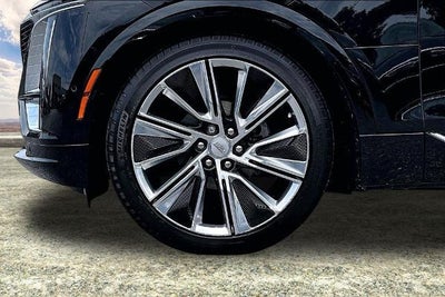 2024 Cadillac LYRIQ Luxury 3
