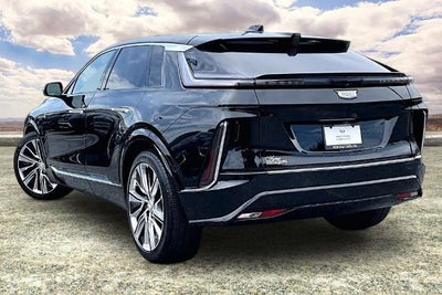 2024 Cadillac LYRIQ Luxury 3
