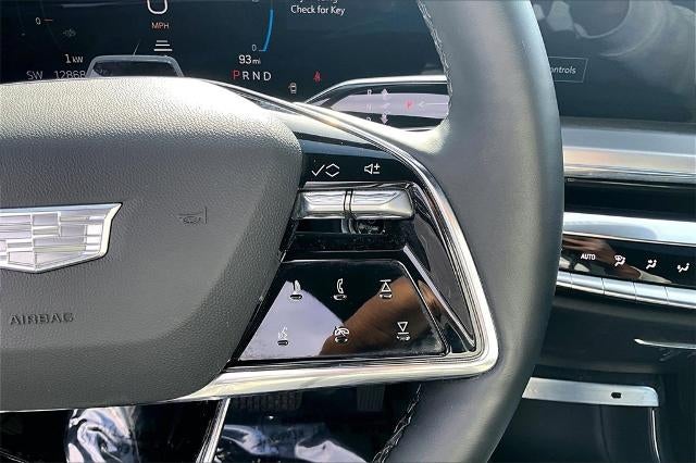 2024 Cadillac LYRIQ Luxury 3