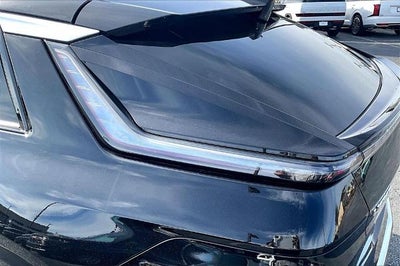 2024 Cadillac LYRIQ Luxury 3