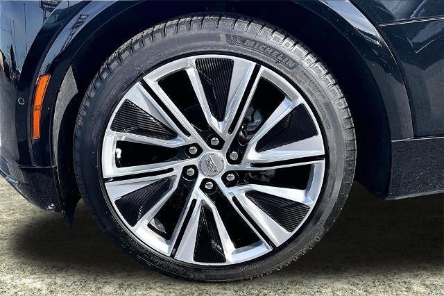 2024 Cadillac LYRIQ Luxury 3