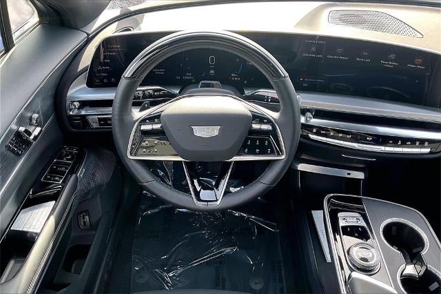 2024 Cadillac LYRIQ Luxury 3