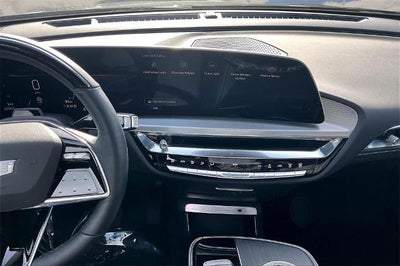 2024 Cadillac LYRIQ Luxury 3