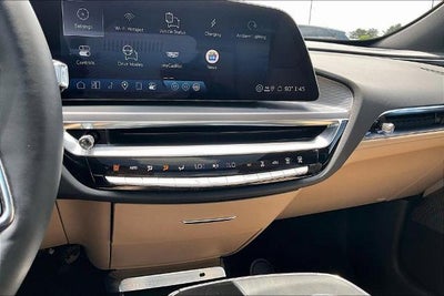 2024 Cadillac LYRIQ Luxury 3