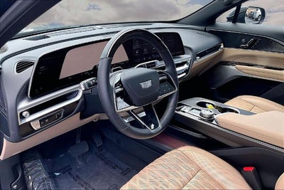 2024 Cadillac LYRIQ Luxury 3