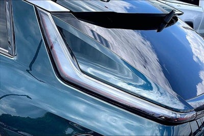 2024 Cadillac LYRIQ Luxury 3
