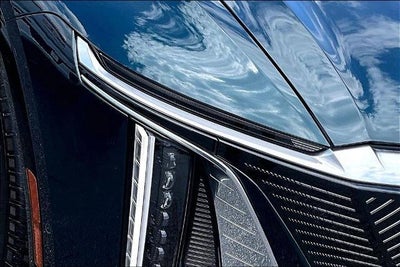 2024 Cadillac LYRIQ Luxury 3