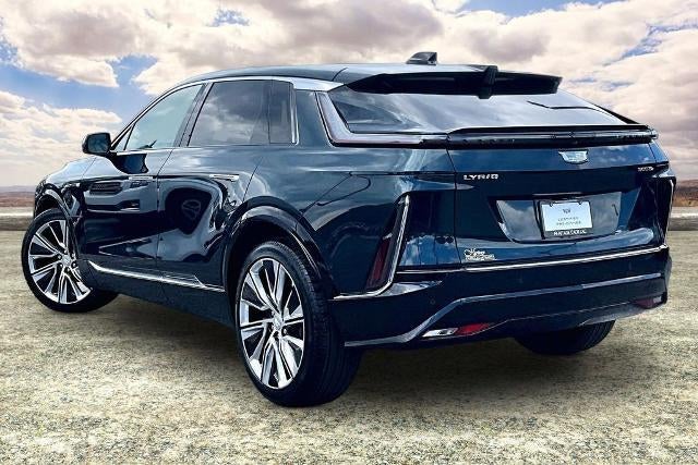 2024 Cadillac LYRIQ Luxury 3