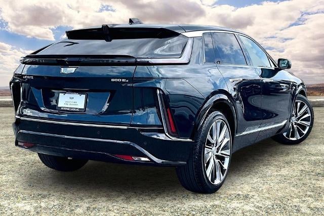2024 Cadillac LYRIQ Luxury 3