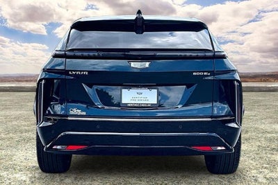 2024 Cadillac LYRIQ Luxury 3
