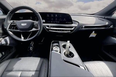 2024 Cadillac LYRIQ Luxury 3