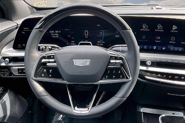 2024 Cadillac LYRIQ Luxury 3