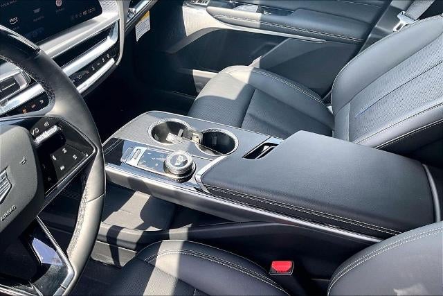 2024 Cadillac LYRIQ Luxury 3