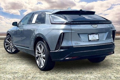2024 Cadillac LYRIQ Luxury 3