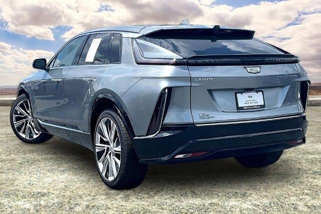 2024 Cadillac LYRIQ Luxury 3