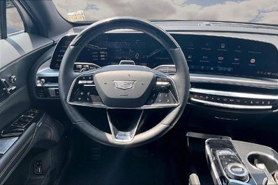 2024 Cadillac LYRIQ Luxury 3
