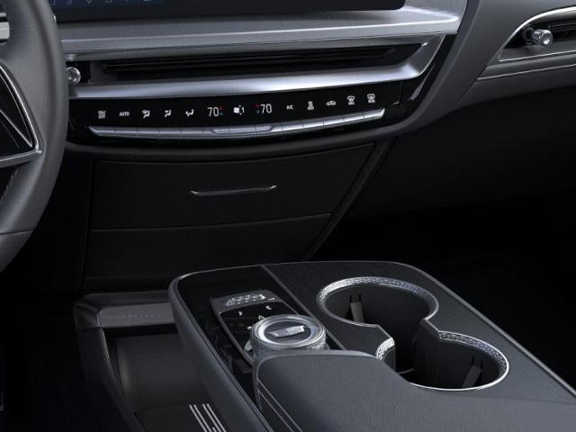 2025 Cadillac LYRIQ Luxury 3