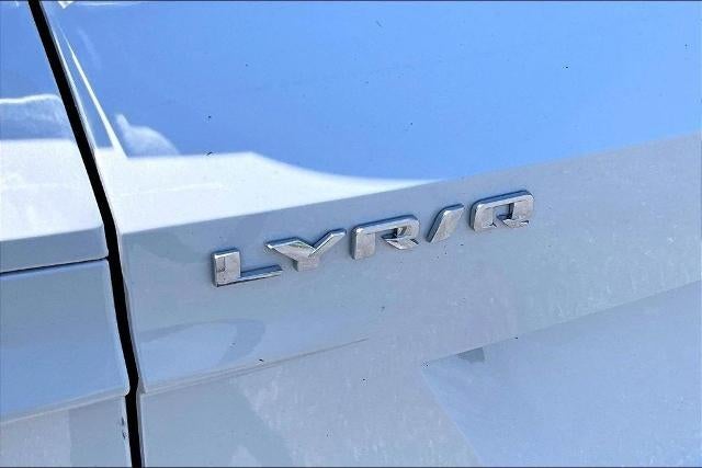 2025 Cadillac LYRIQ Luxury 3