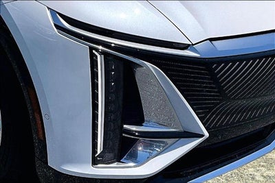 2025 Cadillac LYRIQ Luxury 3