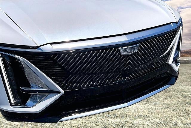 2025 Cadillac LYRIQ Luxury 3