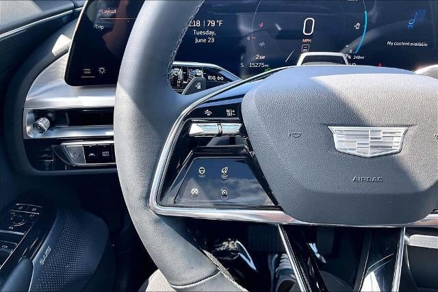2025 Cadillac LYRIQ Luxury 3