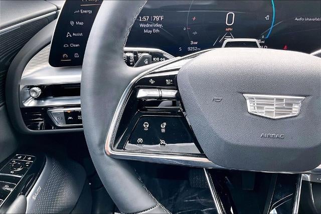2025 Cadillac LYRIQ Luxury 3