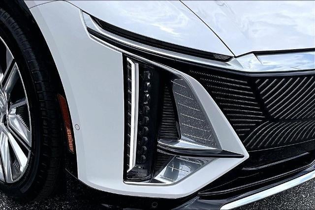 2025 Cadillac LYRIQ Luxury 3