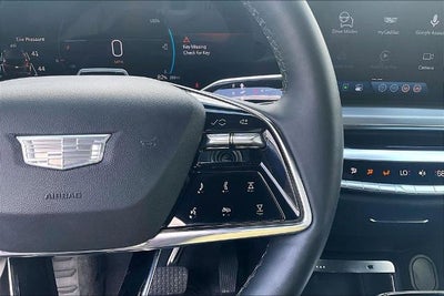 2025 Cadillac LYRIQ Luxury 3