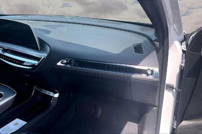 2025 Cadillac LYRIQ Luxury 3