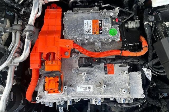 2025 Cadillac LYRIQ Luxury 3