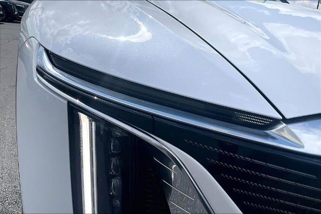 2025 Cadillac LYRIQ Luxury 3