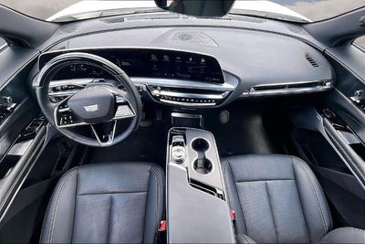 2025 Cadillac LYRIQ Luxury 3