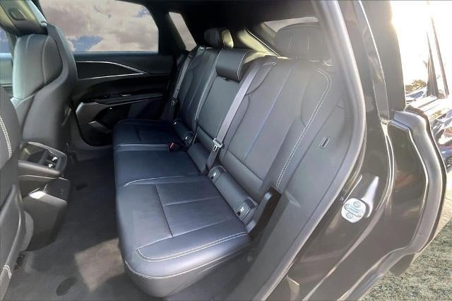 2024 Cadillac LYRIQ Sport 1