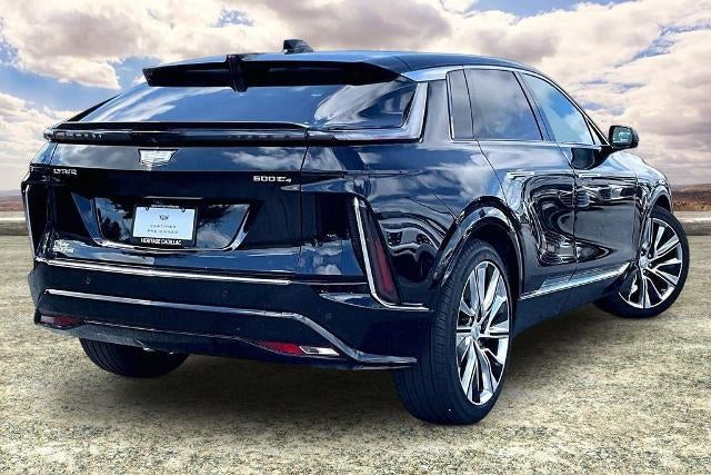 2025 Cadillac LYRIQ Luxury 3