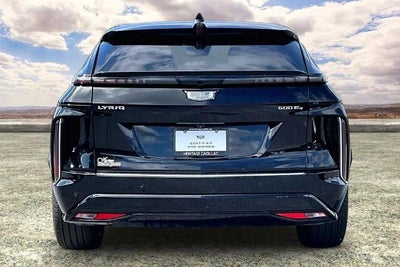 2025 Cadillac LYRIQ Luxury 3