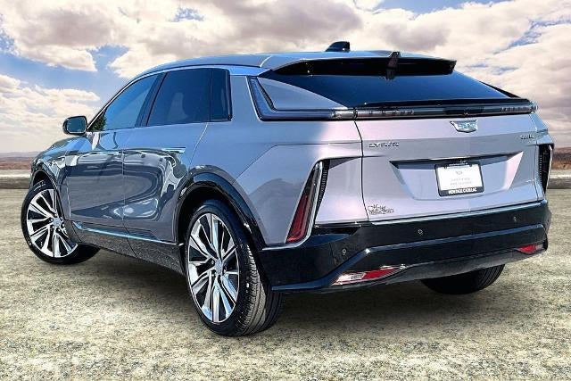 2025 Cadillac LYRIQ Luxury 3