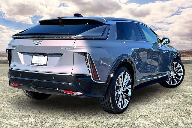2025 Cadillac LYRIQ Luxury 3