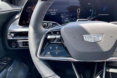 2025 Cadillac LYRIQ Luxury 3