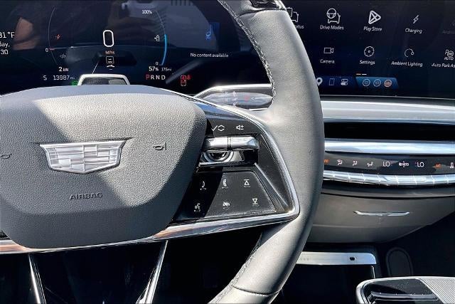 2025 Cadillac LYRIQ Luxury 3