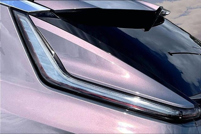2025 Cadillac LYRIQ Luxury 3