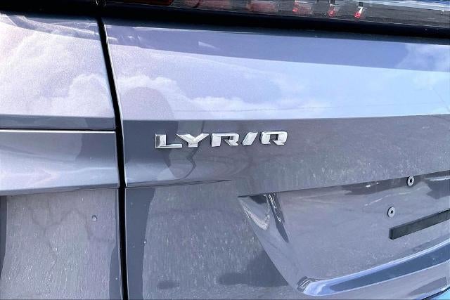 2025 Cadillac LYRIQ Luxury 3