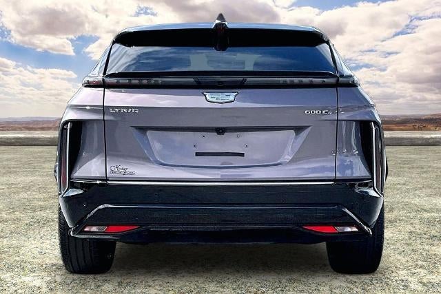 2025 Cadillac LYRIQ Luxury 3